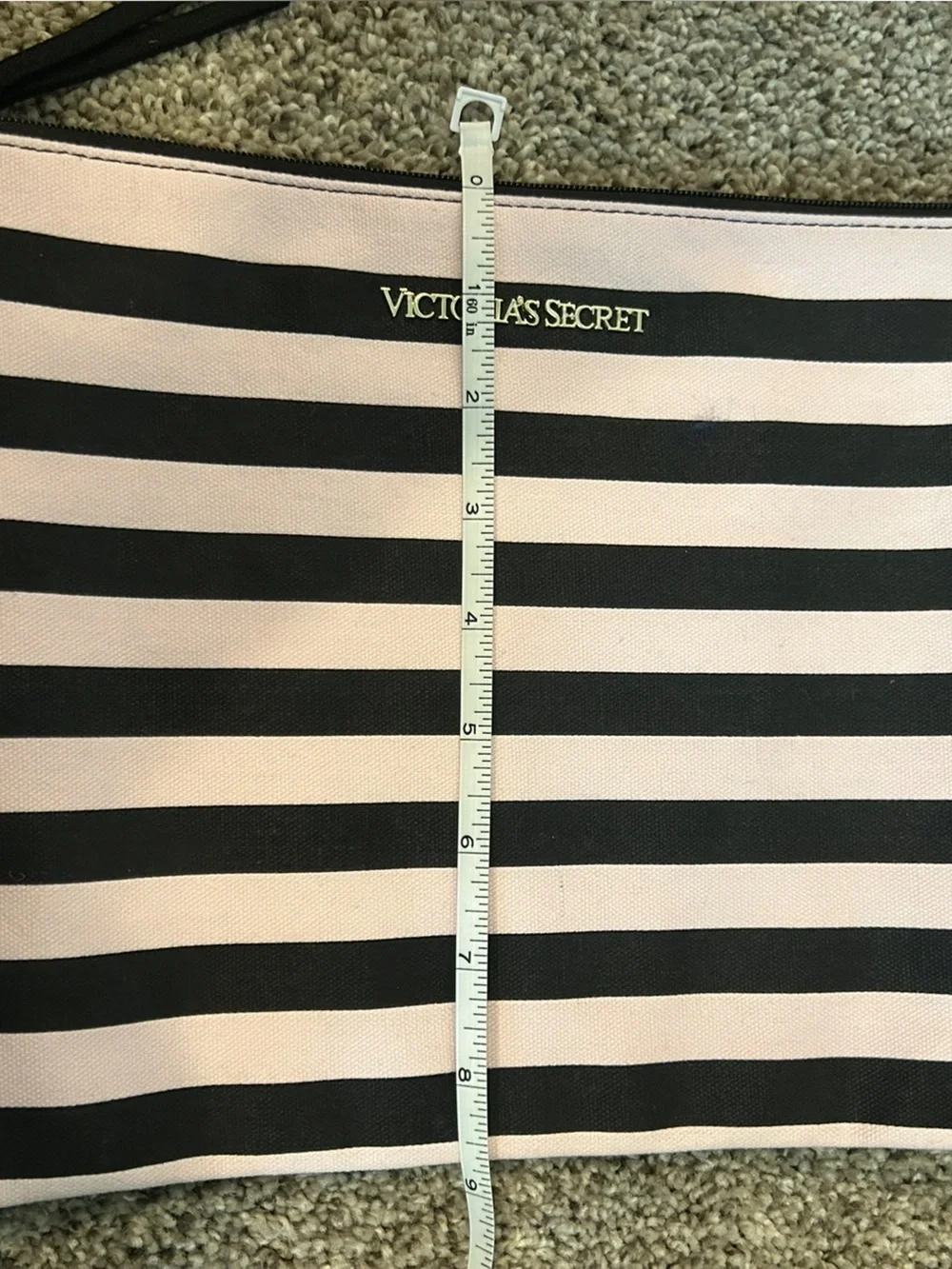 NWOT Victoria’s Secret Pink And Black Zipper Pouch
